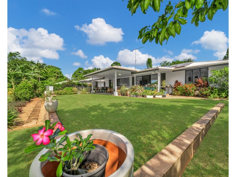 169B Alexander Dr, Mission Beach QLD 4852