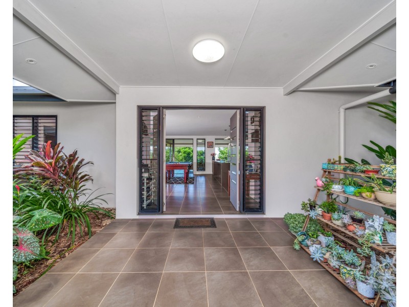 169B Alexander Dr, Mission Beach QLD 4852