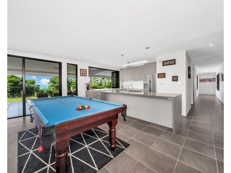 169B Alexander Dr, Mission Beach QLD 4852