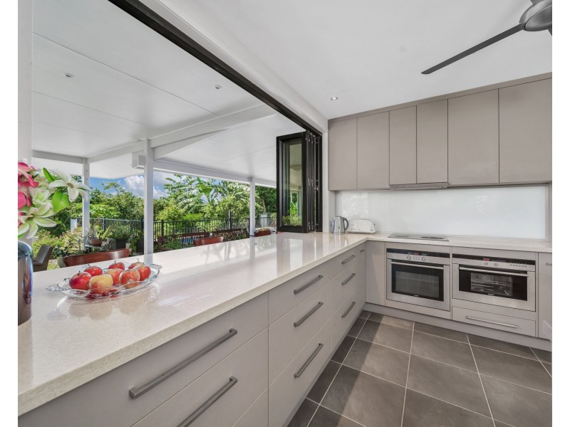 169B Alexander Dr, Mission Beach QLD 4852