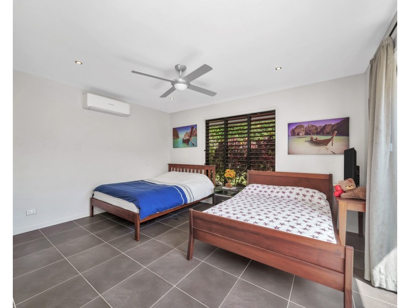 169B Alexander Dr, Mission Beach QLD 4852