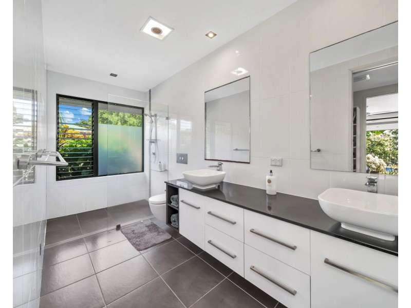 169B Alexander Dr, Mission Beach QLD 4852