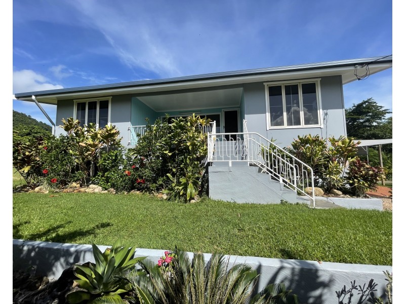 7 Cutten St, Bingil Bay QLD 4852
