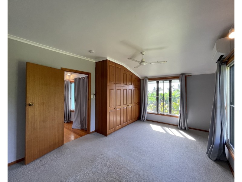 7 Cutten St, Bingil Bay QLD 4852