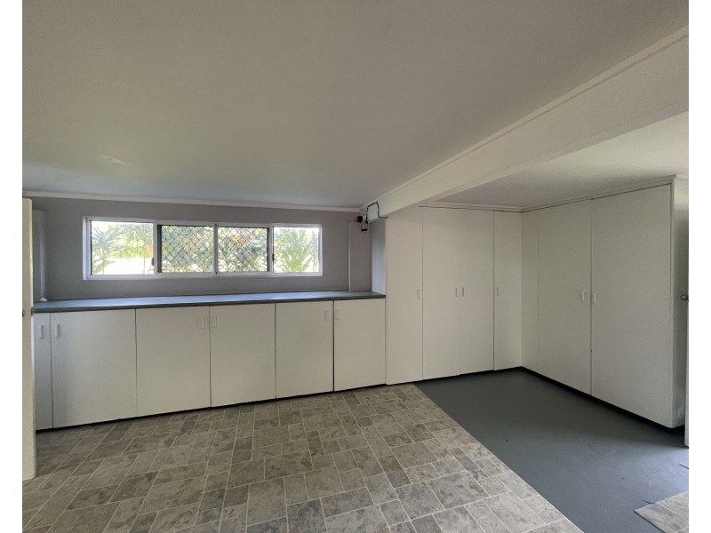7 Cutten St, Bingil Bay QLD 4852