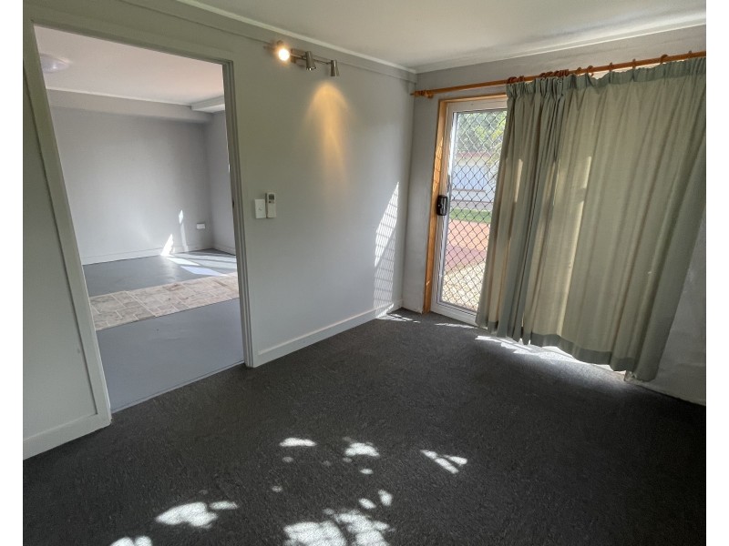 7 Cutten St, Bingil Bay QLD 4852