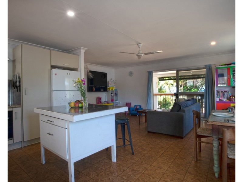 4 Koda St, Wongaling Beach QLD 4852