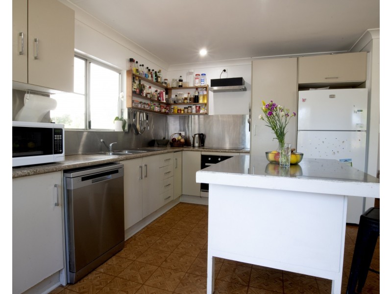 4 Koda St, Wongaling Beach QLD 4852