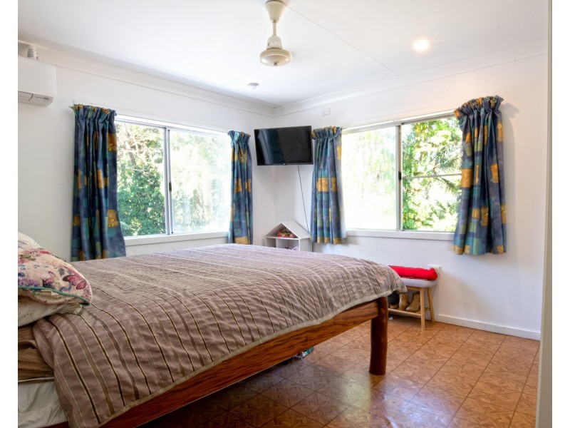 4 Koda St, Wongaling Beach QLD 4852