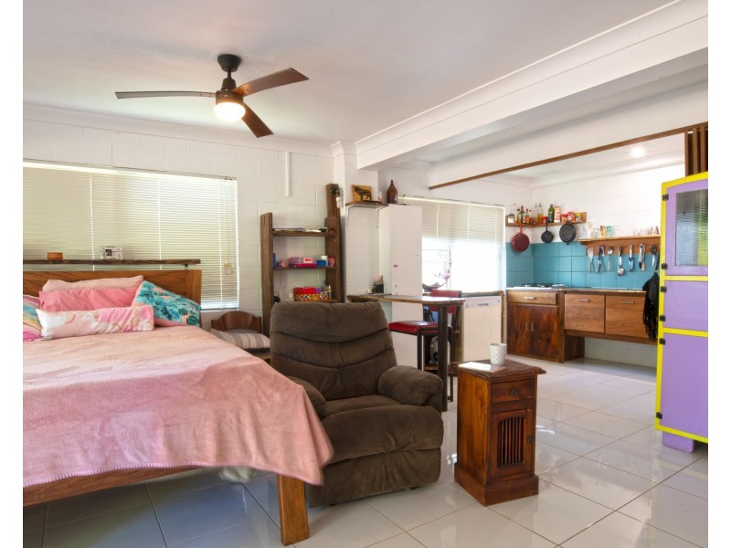 4 Koda St, Wongaling Beach QLD 4852