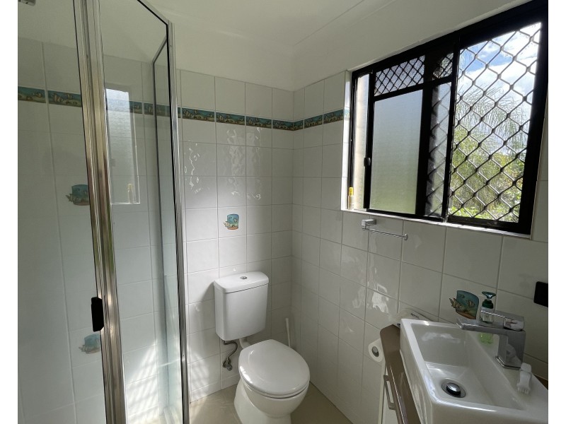 24 Dunkalli Cres, Wongaling Beach QLD 4852