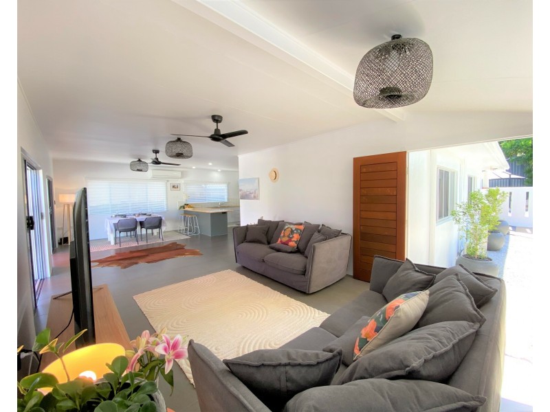 25 Banfield Pde, Wongaling Beach QLD 4852