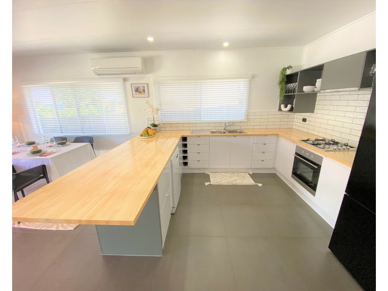 25 Banfield Pde, Wongaling Beach QLD 4852