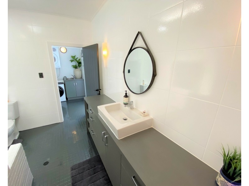 25 Banfield Pde, Wongaling Beach QLD 4852