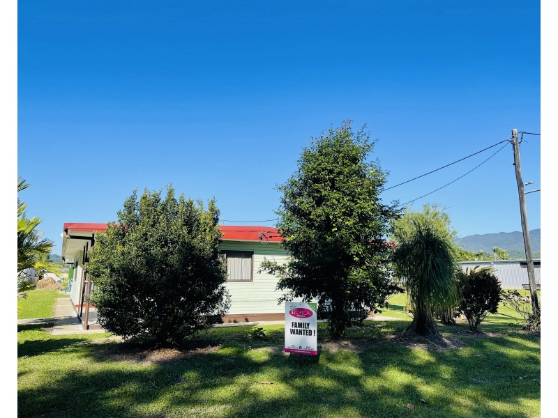 12 Francis Martin St, El Arish QLD 4855