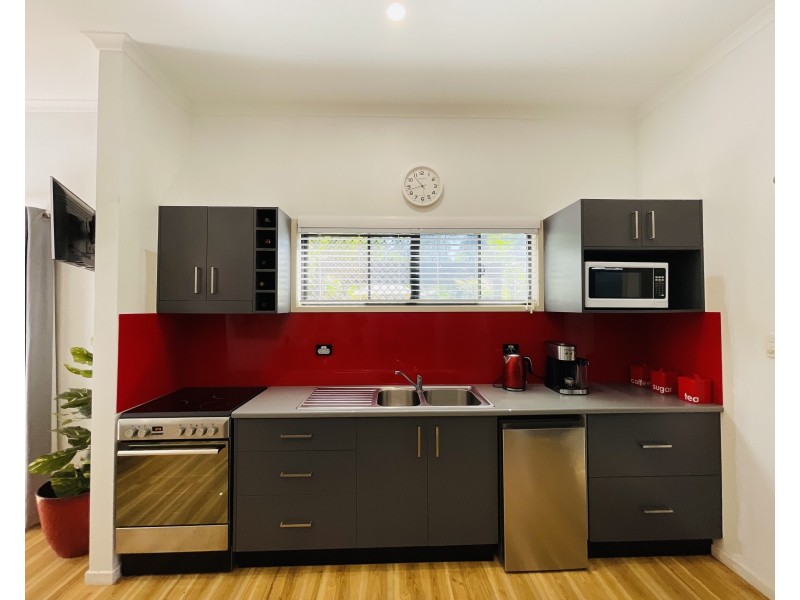 6 Sanctuary Cres, Wongaling Beach QLD 4852