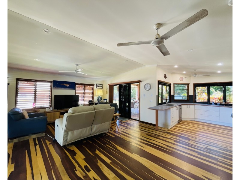 144 Kennedy Esplanade, South Mission Beach QLD 4852