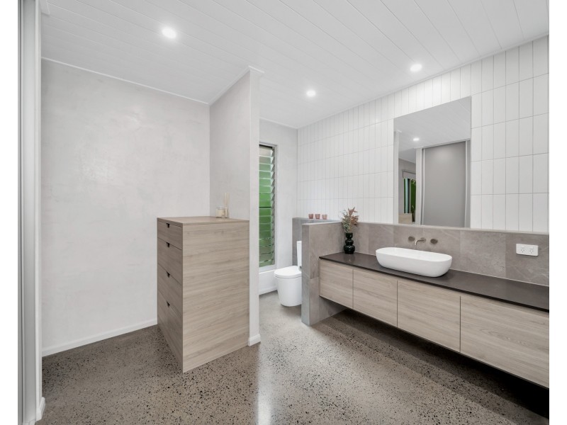 19 Mission Cir, Wongaling Beach QLD 4852