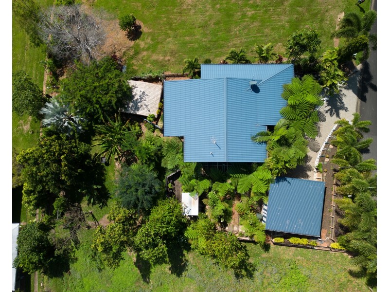 32 Campbell Tce, South Mission Beach QLD 4852
