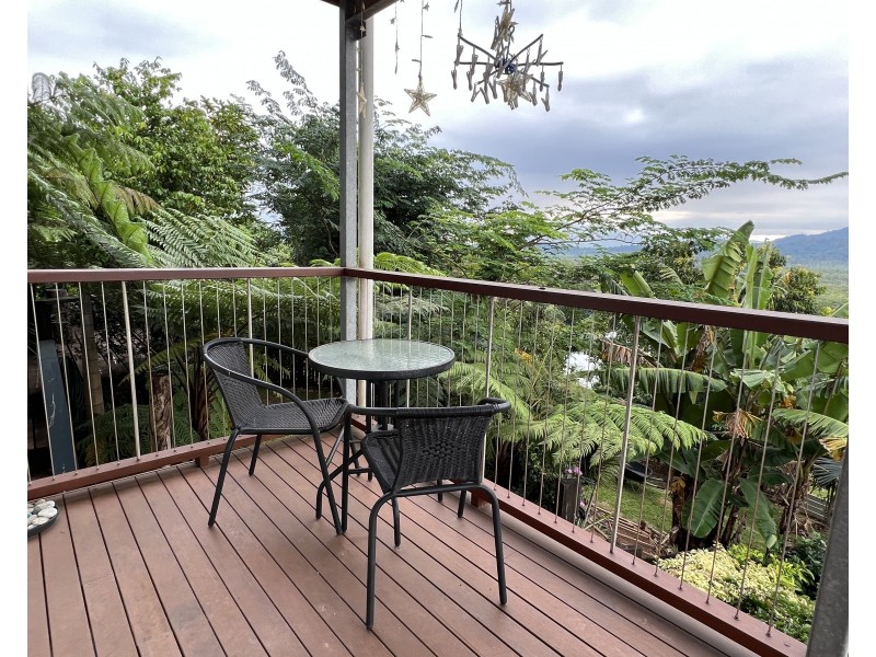 32 Campbell Tce, South Mission Beach QLD 4852