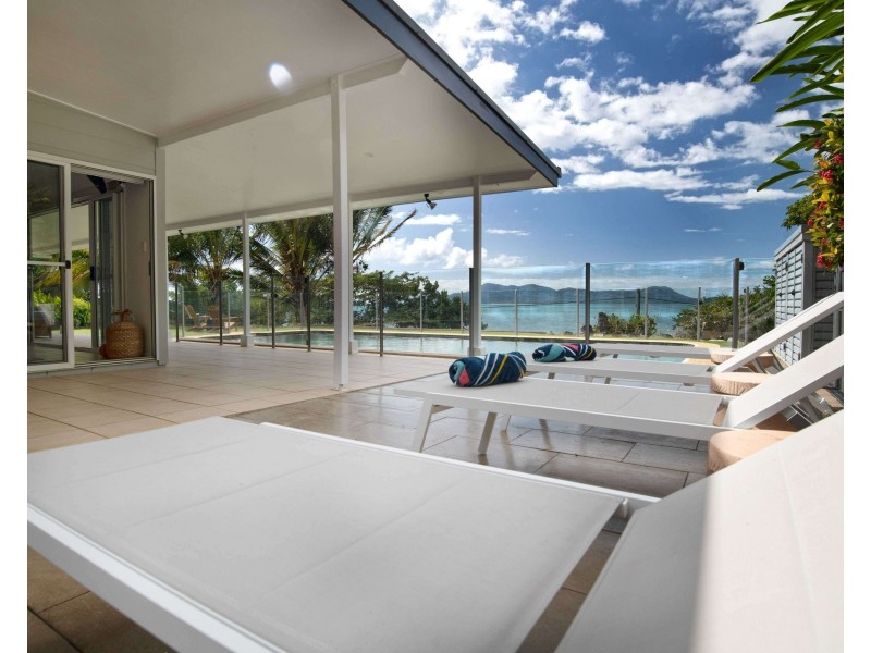 21 Mitchell Street, South Mission Beach QLD 4852