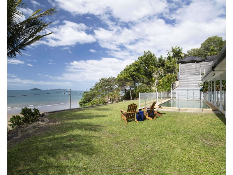 21 Mitchell Street, South Mission Beach QLD 4852