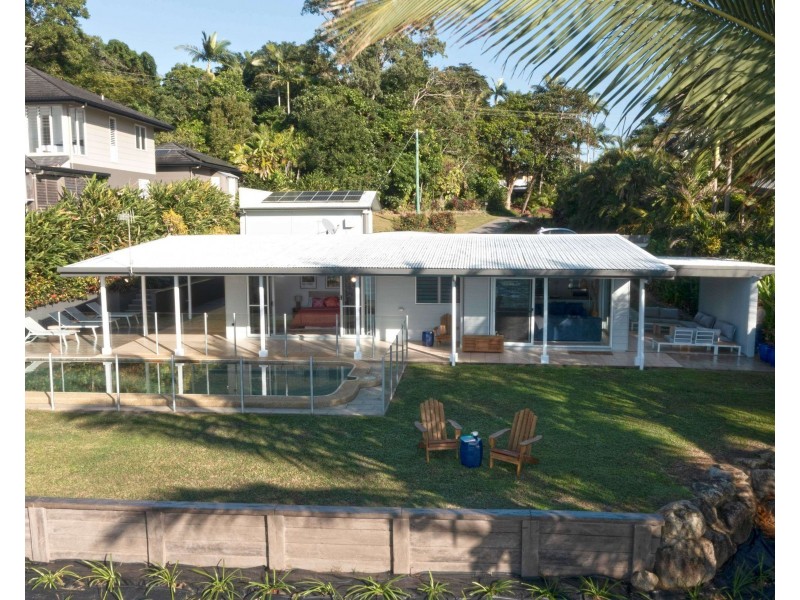 21 Mitchell Street, South Mission Beach QLD 4852