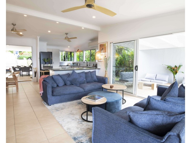 21 Mitchell Street, South Mission Beach QLD 4852