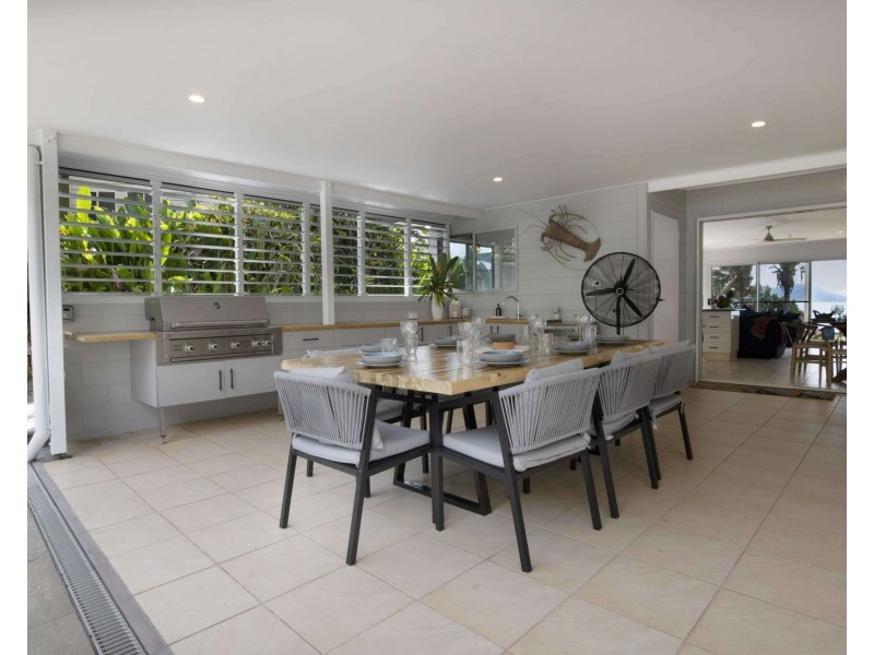 21 Mitchell Street, South Mission Beach QLD 4852