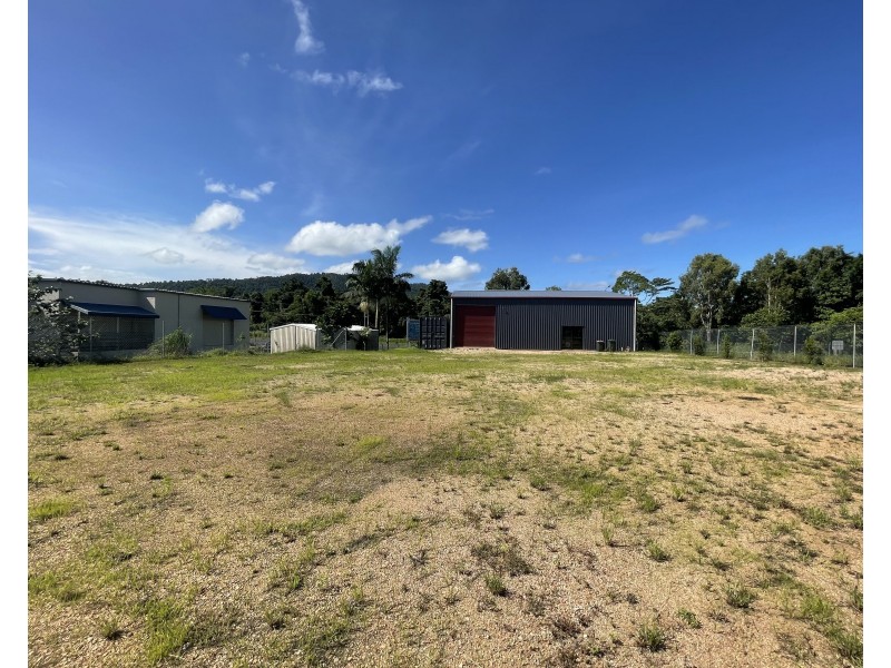 17 Shepherd Cl, Mission Beach QLD 4852