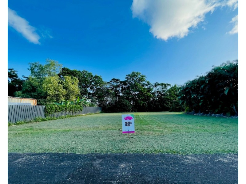 131 Silkwood Japoon Rd, Silkwood QLD 4856