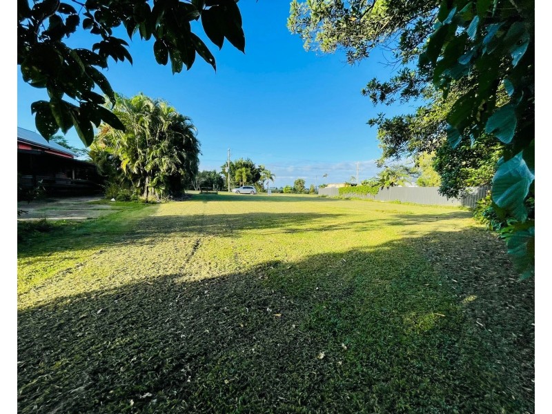 131 Silkwood Japoon Rd, Silkwood QLD 4856