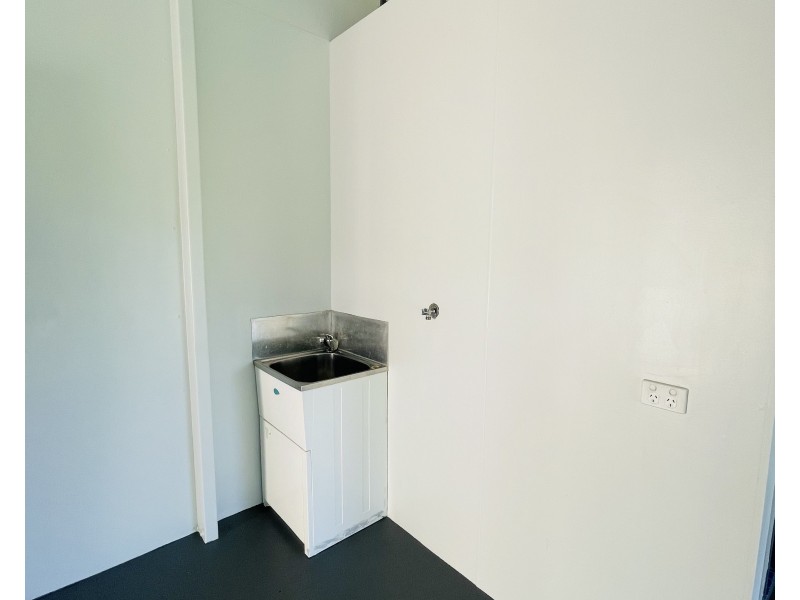 8 Albert St, Silkwood QLD 4856