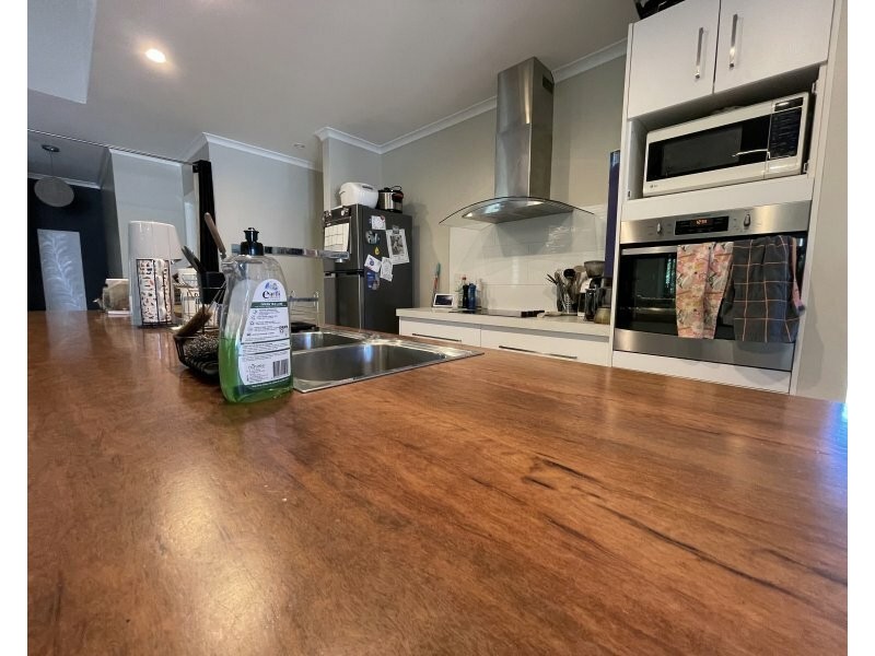 7 Kirk St, Tully QLD 4854