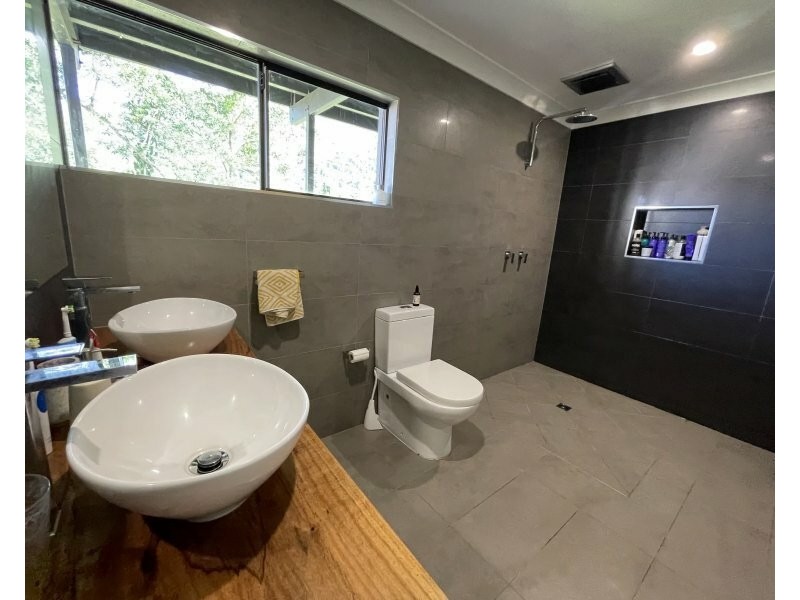 7 Kirk St, Tully QLD 4854