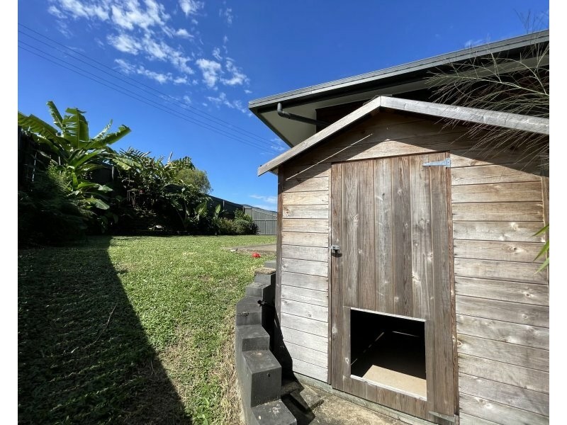 7 Kirk St, Tully QLD 4854