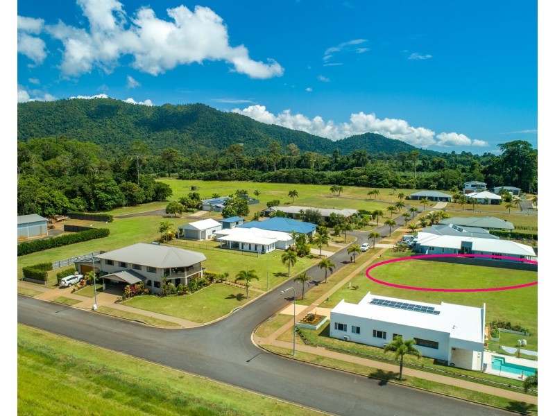 6 Nautilus St, Mission Beach QLD 4852