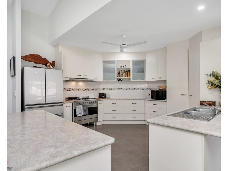 12 Sanctuary Cres, Wongaling Beach QLD 4852