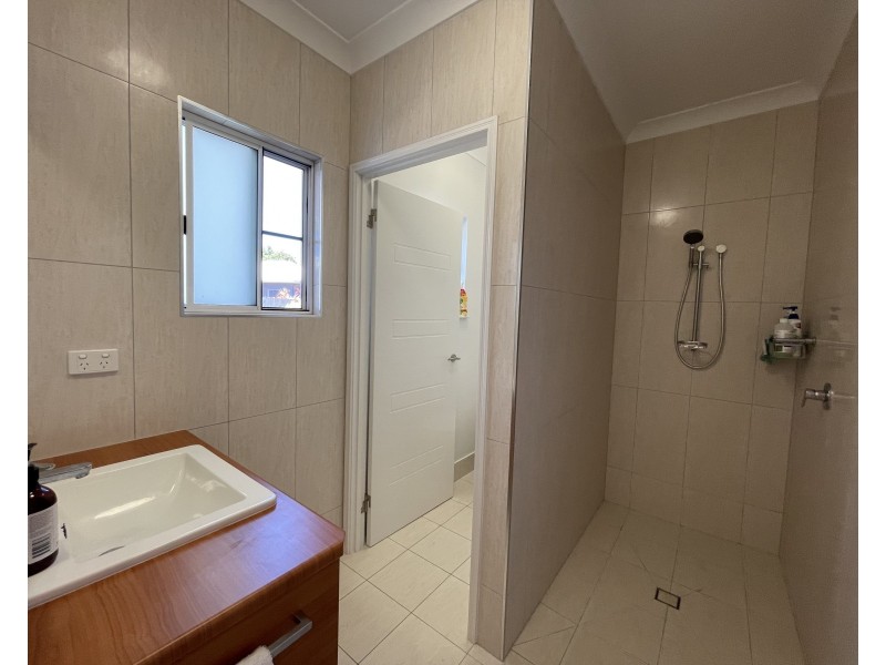 9 Shore St, Wongaling Beach QLD 4852