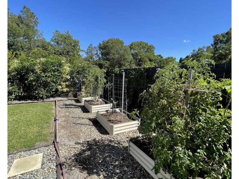 9 Shore St, Wongaling Beach QLD 4852