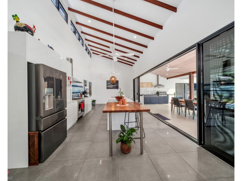 5 Cove Ct, Wongaling Beach QLD 4852