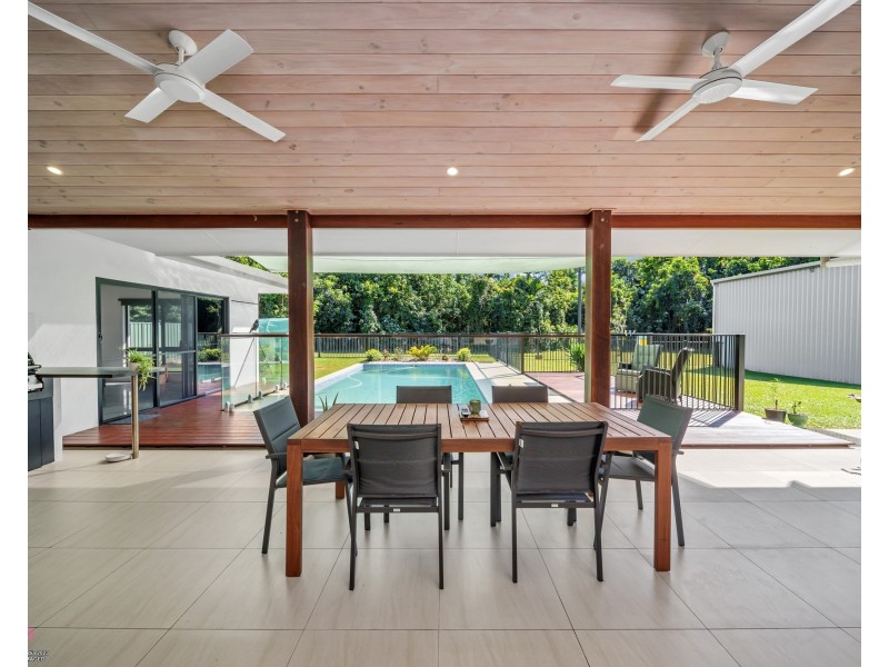 5 Cove Ct, Wongaling Beach QLD 4852