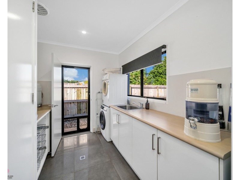 5 Cove Ct, Wongaling Beach QLD 4852