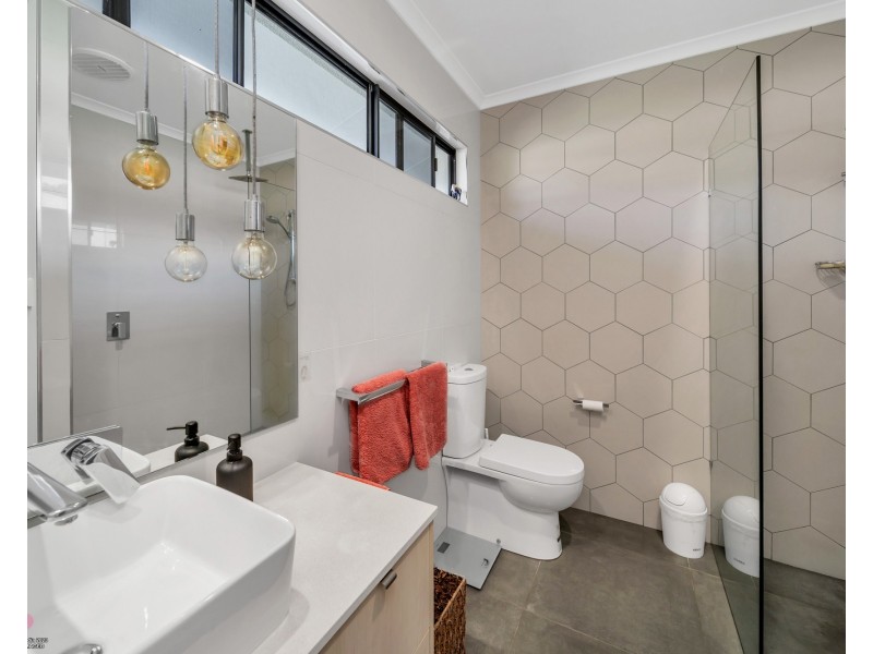 5 Cove Ct, Wongaling Beach QLD 4852