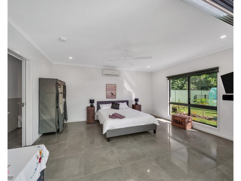 5 Cove Ct, Wongaling Beach QLD 4852