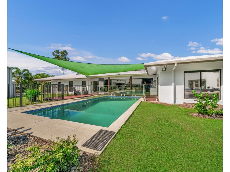 5 Cove Ct, Wongaling Beach QLD 4852
