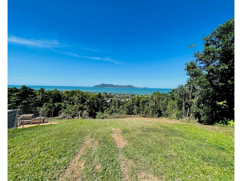 2/23 The Boulevard, South Mission Beach QLD 4852