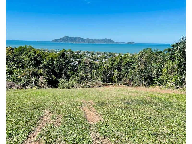 2/23 The Boulevard, South Mission Beach QLD 4852