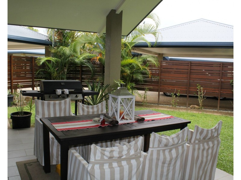 2/22 Jackey Jackey Street, South Mission Beach QLD 4852