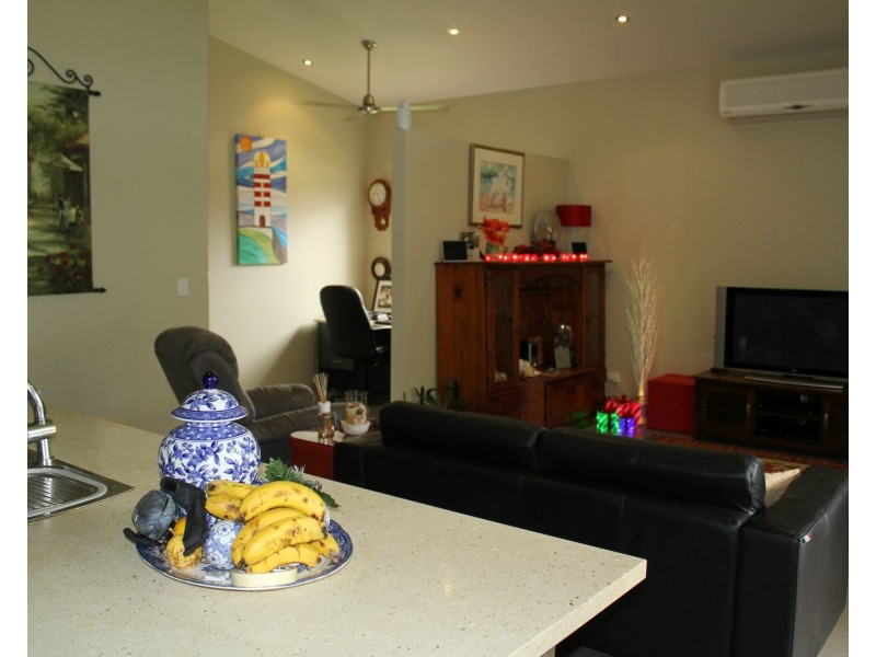 2/22 Jackey Jackey Street, South Mission Beach QLD 4852